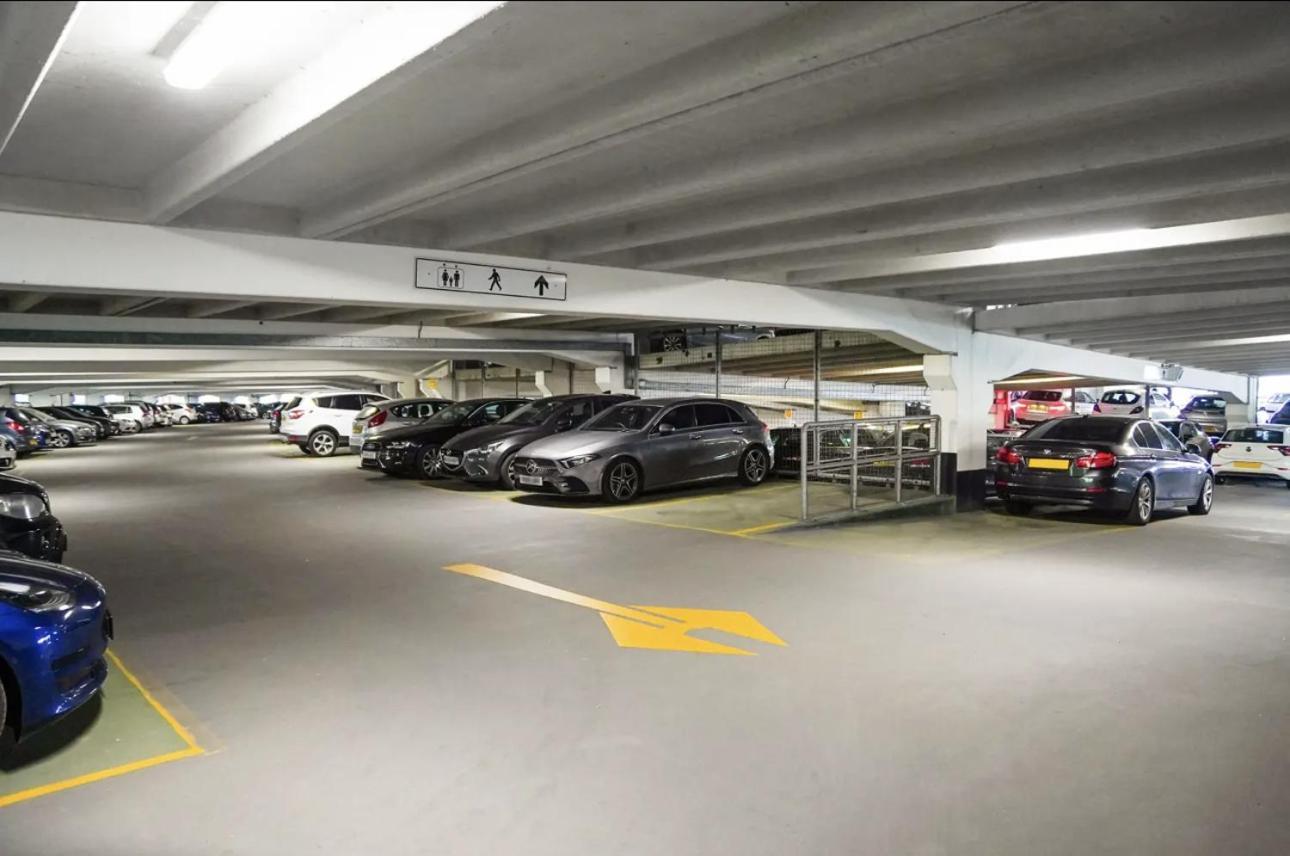 Central Leeds Dock Apt, Free Secure Parking! 2 Bed Екстериор снимка