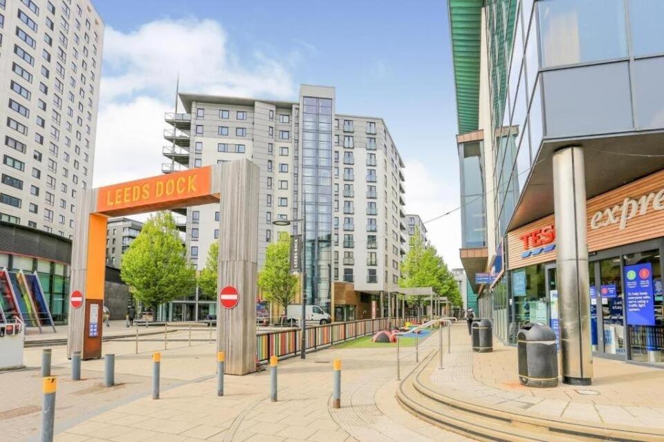 Central Leeds Dock Apt, Free Secure Parking! 2 Bed Екстериор снимка