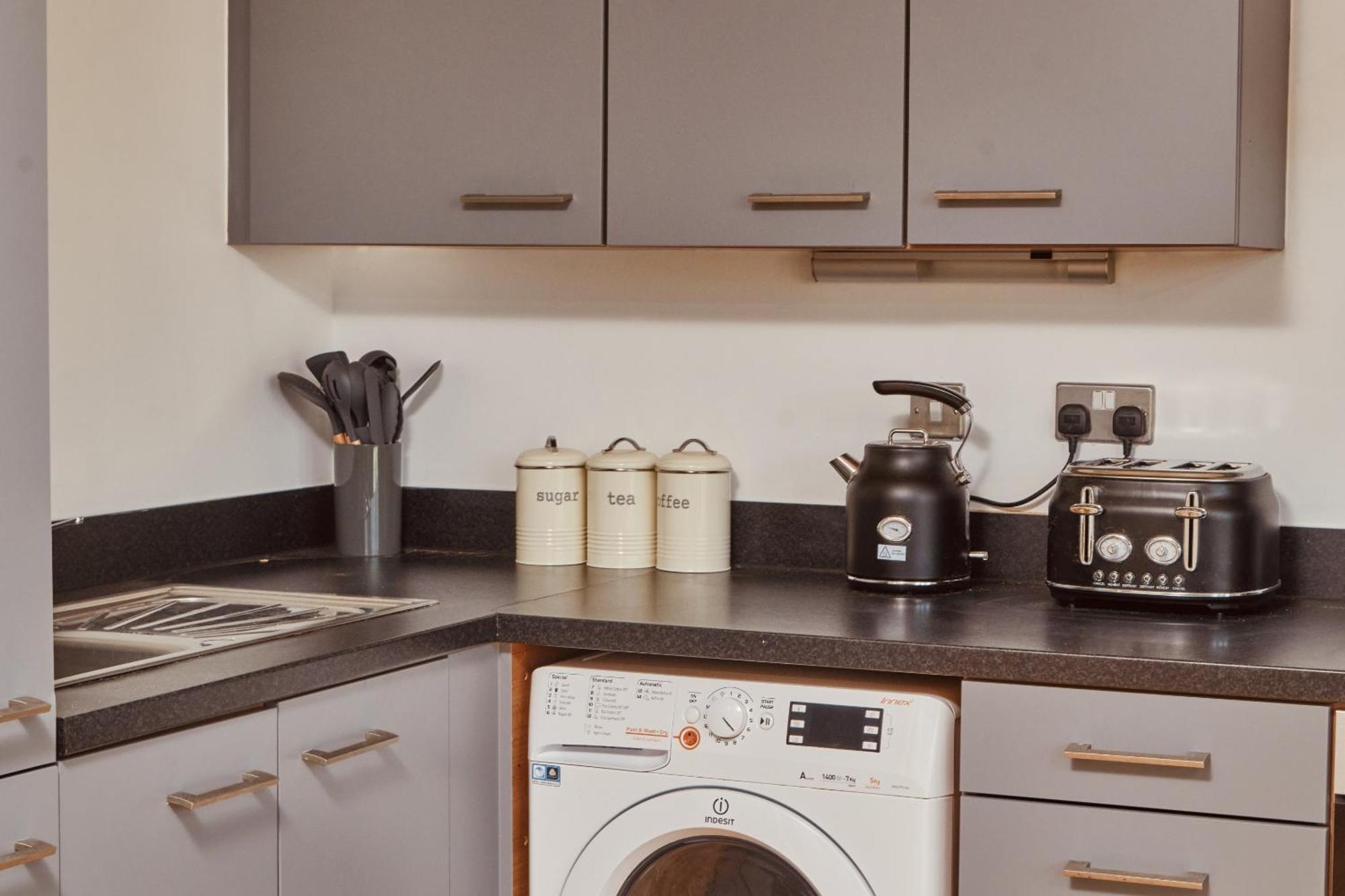 Central Leeds Dock Apt, Free Secure Parking! 2 Bed Екстериор снимка