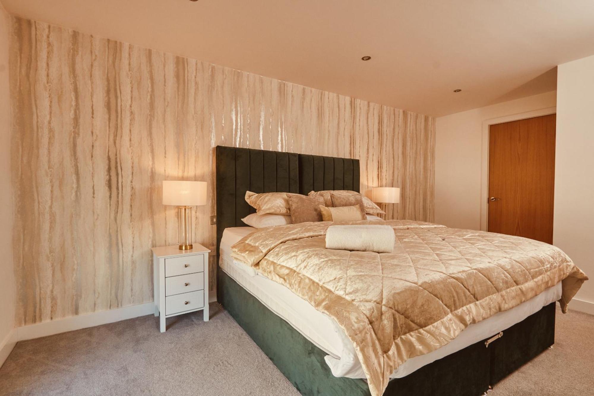 Central Leeds Dock Apt, Free Secure Parking! 2 Bed Екстериор снимка